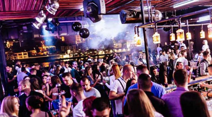 Splav Tag – dnevna letnja oaza i neprevaziđen noćni provod Splav Tag - dnevna letnja oaza i neprevaziđen noćni provod