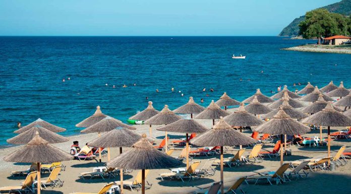 Zašto je Vrasna Beach idealan izbor za letovanje zasto-je-vrasna-beach-idealno-mesto-za-letovanje