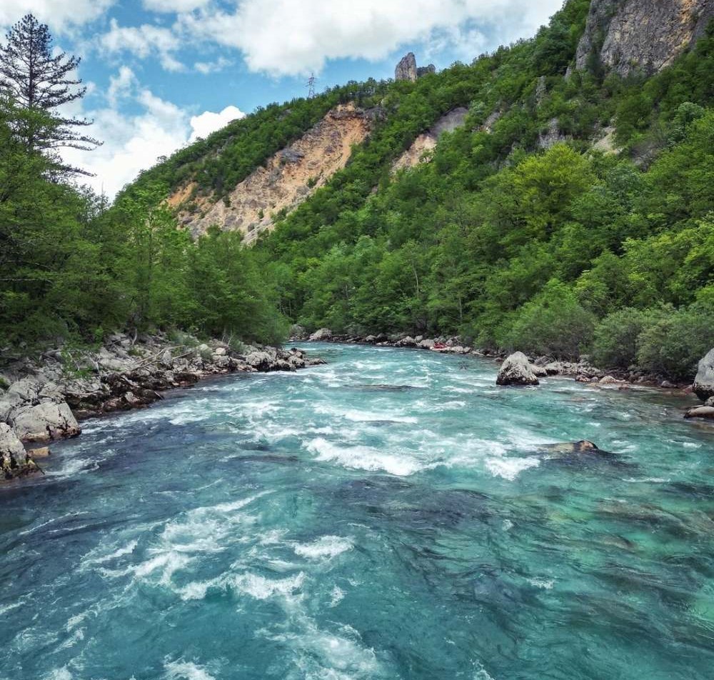 Rafting Tarom i kamp Rajska rijeka - Tamo gde reka šapuće, a sećanja ne blede