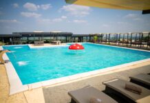 Savršen letnji dan na bazenima hotela Alexander na Kosmaju Savršen letnji dan na bazenima hotela Alexander na Kosmaju