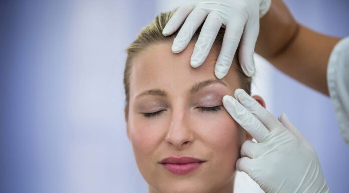 Zbog čega je blefaroplastika jedan od najtraženijih estetskih zahvata Zbog čega je blefaroplastika jedan od najtraženijih estetskih zahvata