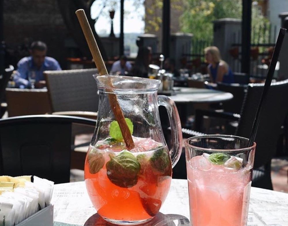 le-petit-bistro-vracar-46 Letnji kokteli su sve što ti treba da zaboraviš na vrućinu i prepustiš se pravom uživanju