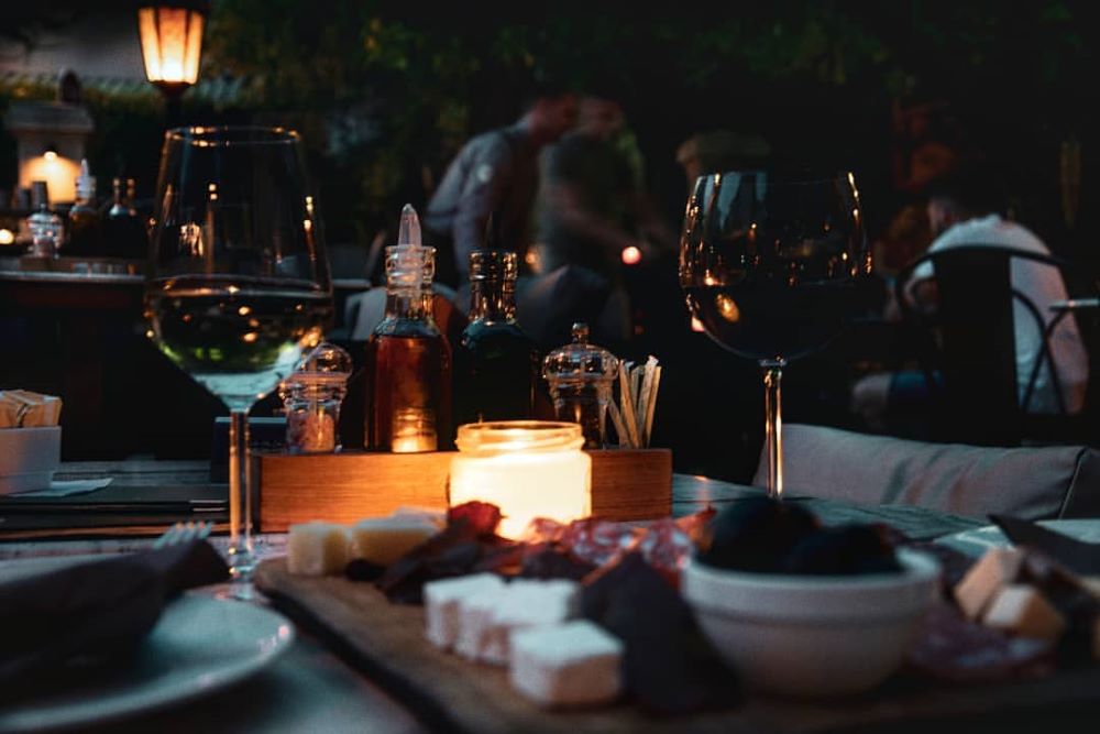 Romantična večera na Vračaru – Le Petit Bistro za najlepše trenutke udvoje