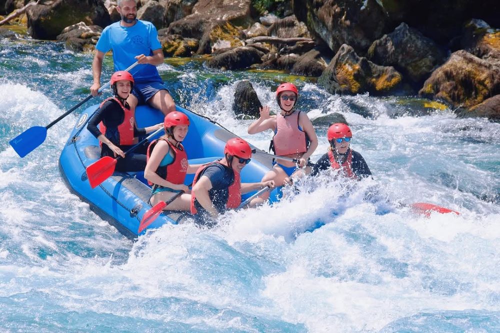 Prvomajski rafting na Tari