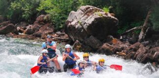 Rafting Tarom – najčešći mitovi o rafting avanturi Rafting Tarom - najčešći mitovi o rafting avanturi