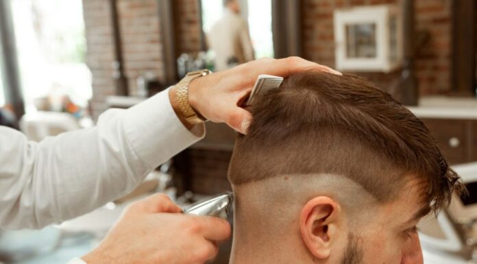 Master Barber kurs – Otkrij, usavrši i ubrzaj svoje tehnike šišanja Master Barber kurs - Otkrij, usavrši i ubrzaj svoje tehnike šišanja