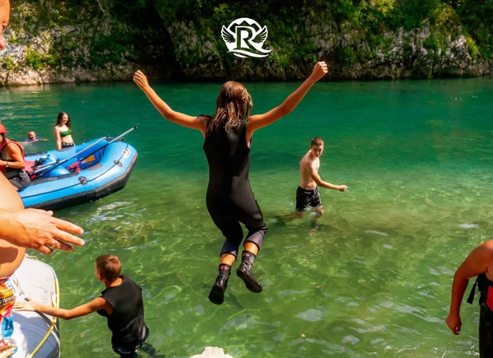 Deca na raftingu – da li je rafting na Tari dobar izbor za porodičan odmor?